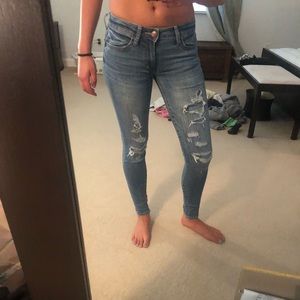 American Eagle: super stretchy ripped jeggings